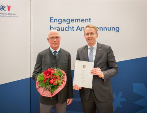 Ehrung für Nachsuchenführer: Gerhard Büge erhielt Ehrennadel des Landes